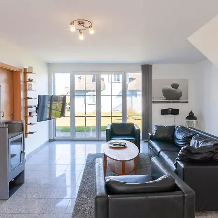 Koenigshoern Og, Helle Mit Balkon Eigenem Eingezaeuntem Garten Und Naehe Zum Hunde Herzlich Willkommen *