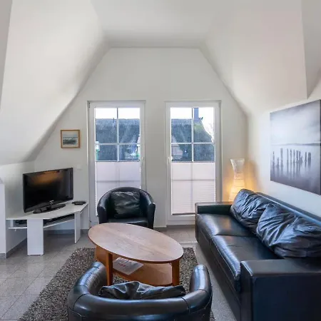 Koenigshoern Og, Helle Mit Balkon Eigenem Eingezaeuntem Garten Und Naehe Zum Hunde Herzlich Willkommen Vakantiehuis *