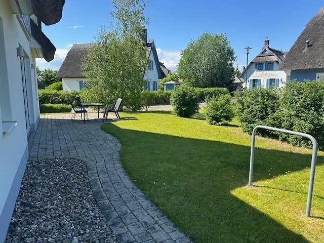 Koenigshoern Og, Helle Mit Balkon Eigenem Eingezaeuntem Garten Und Naehe Zum Hunde Herzlich Willkommen 펜션 글로페