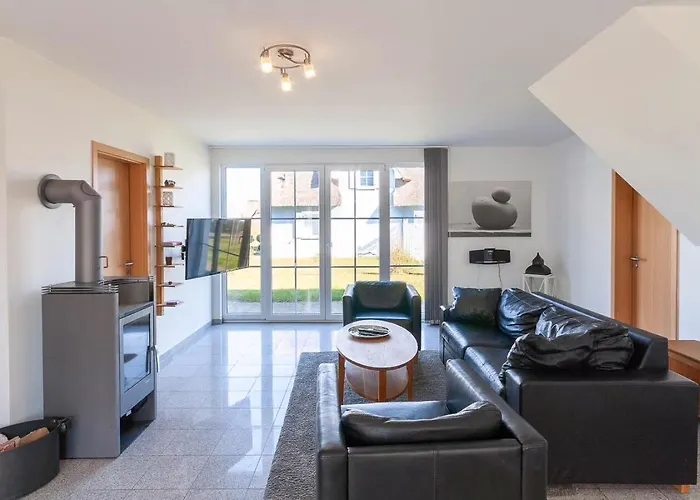 Koenigshoern Og, Helle Mit Balkon Eigenem Eingezaeuntem Garten Und Naehe Zum Hunde Herzlich Willkommen *