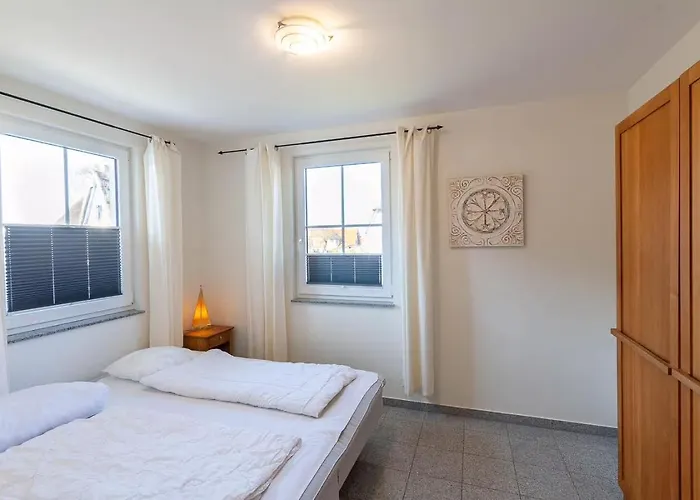 Koenigshoern Og, Helle Mit Balkon Eigenem Eingezaeuntem Garten Und Naehe Zum Hunde Herzlich Willkommen * 글로페