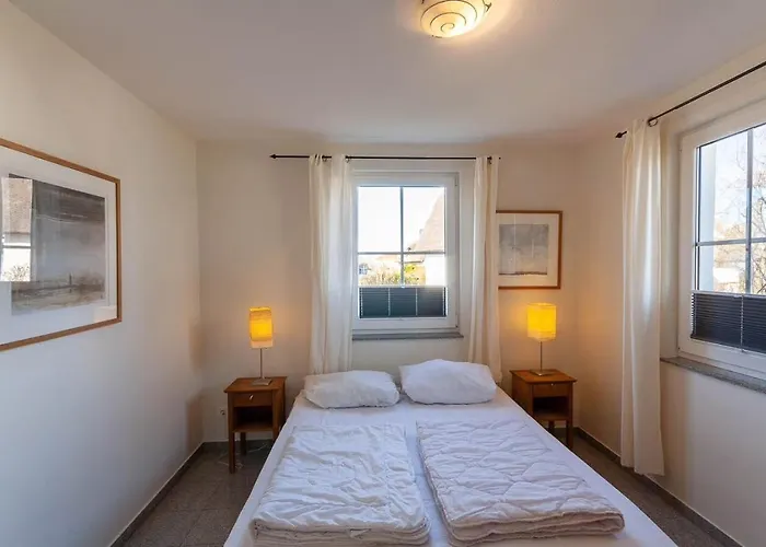 펜션 Koenigshoern Og, Helle Mit Balkon Eigenem Eingezaeuntem Garten Und Naehe Zum Hunde Herzlich Willkommen 글로페