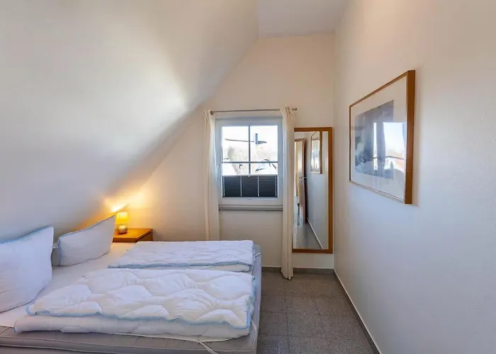 펜션 Koenigshoern Og, Helle Mit Balkon Eigenem Eingezaeuntem Garten Und Naehe Zum Hunde Herzlich Willkommen 글로페
